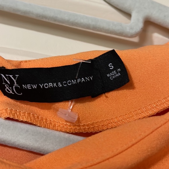 NY&CO size small tapered dress with slit new without tags - Picture 3 of 4